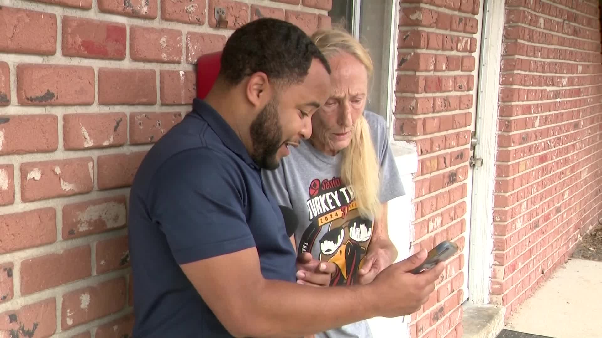 Florida woman, 70, bites pit bull in desperate attempt to save her dog ...