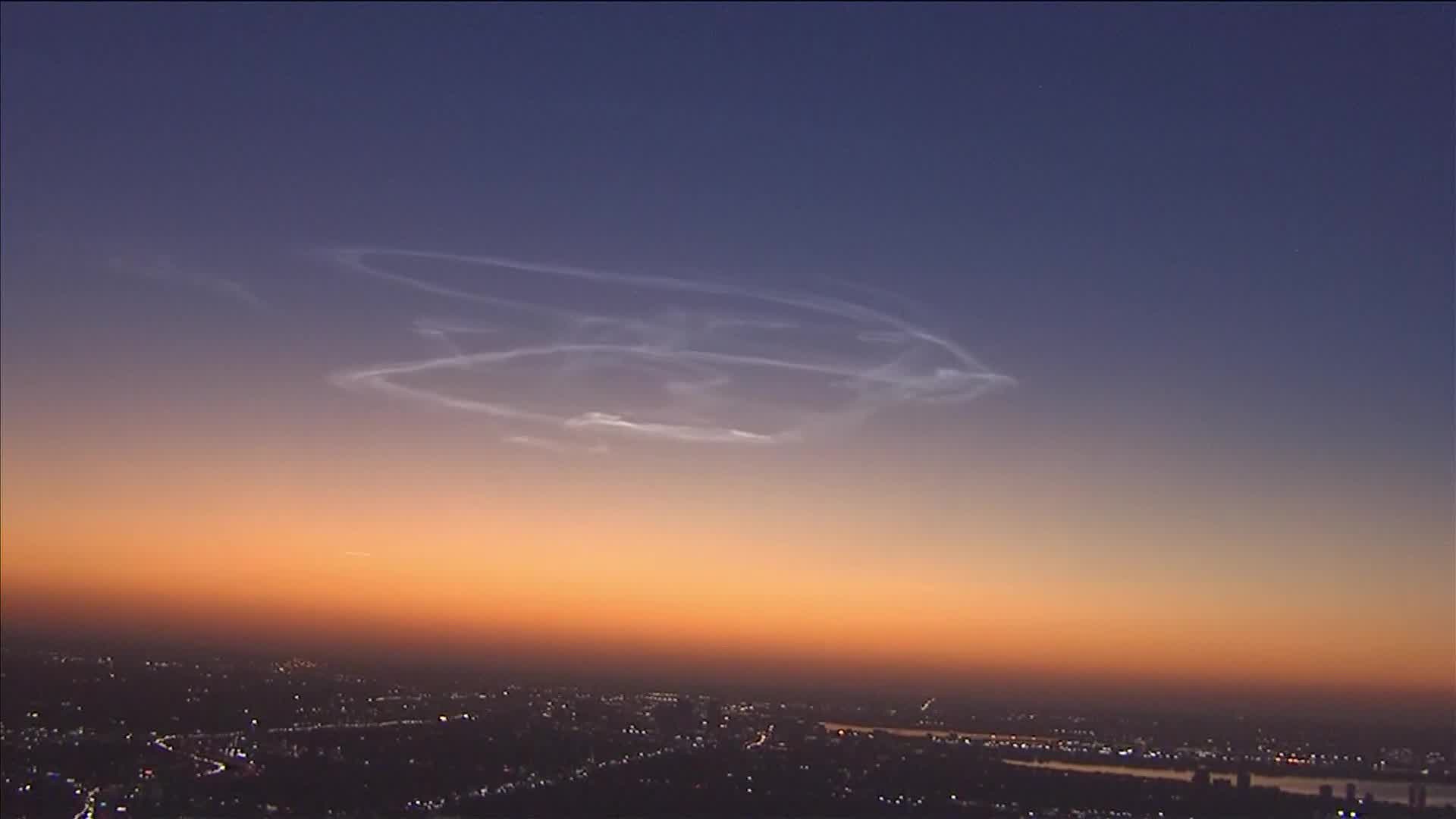 What was that streak in the sky over Tampa Bay? – WFLA