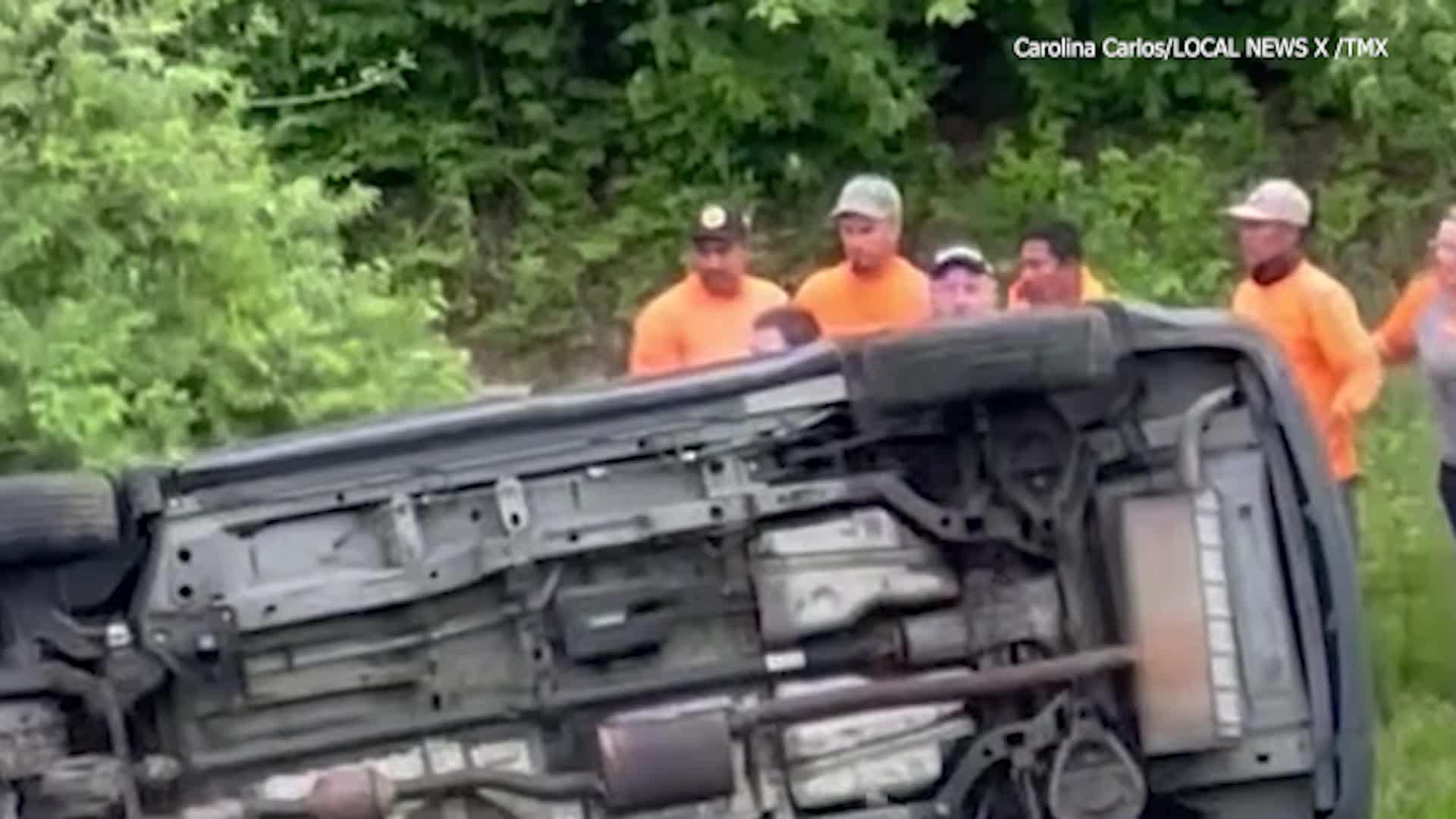 Good Samaritans Push Over Vehicle, Rescuing Woman Whose Car Flipped