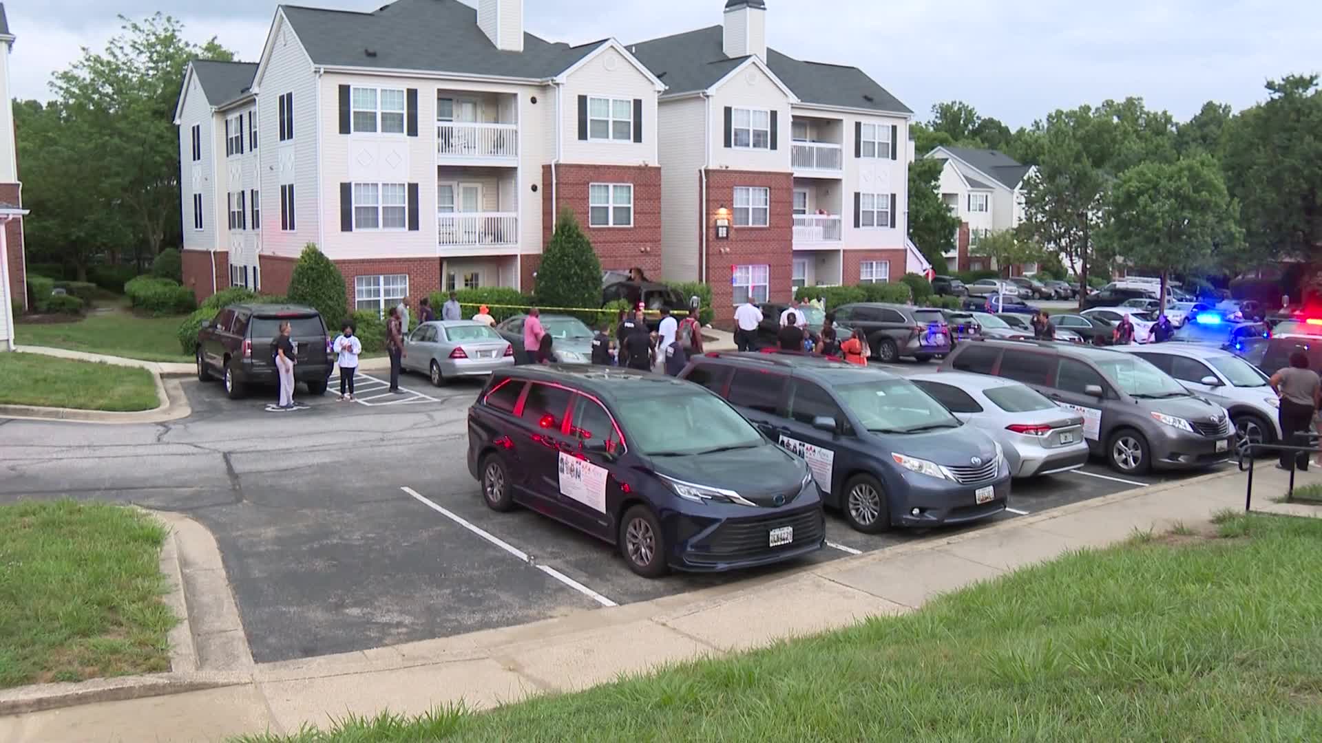 Car crashes into apartment in Bowie, officials say – DC News Now | DC ...