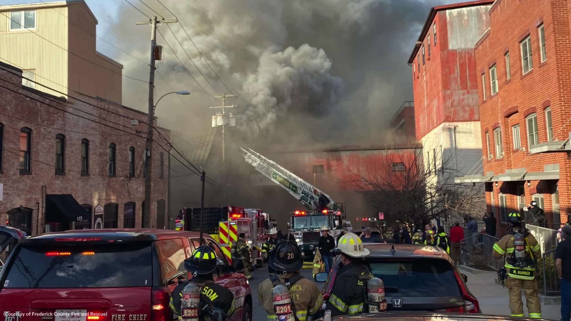 PHOTOS: Crews battle fire in Frederick County – DC News Now | DC ...