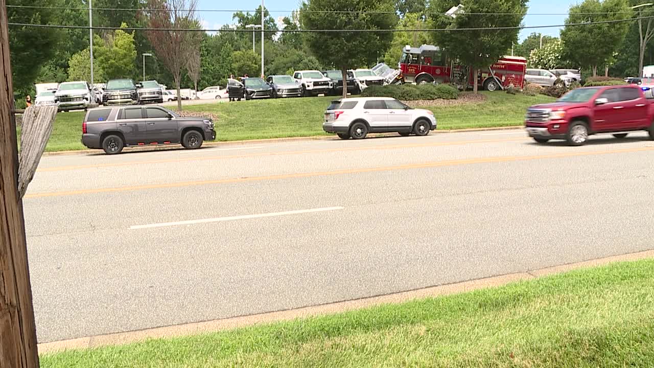 Fire truck crashes into vehicles at High Point dealership – CBS17.com