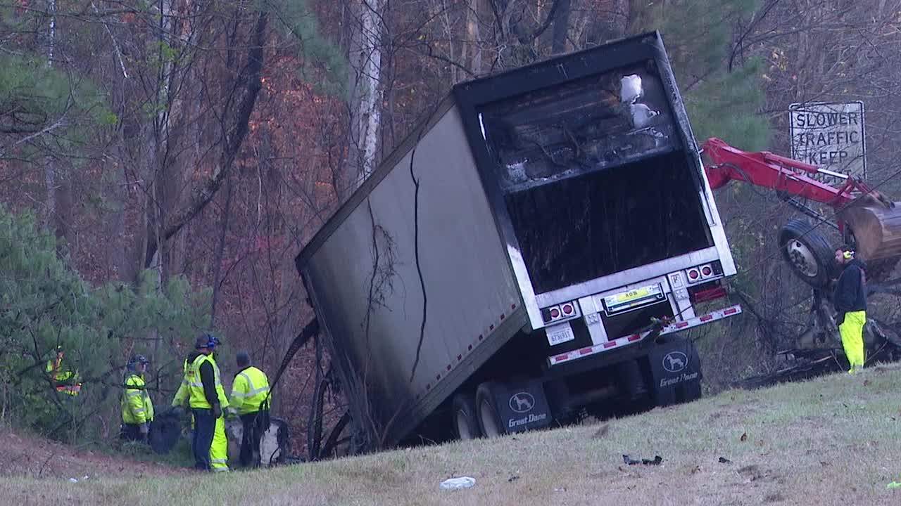 Crash shuts down lanes of Interstate 85 South in Davidson County – FOX8 ...