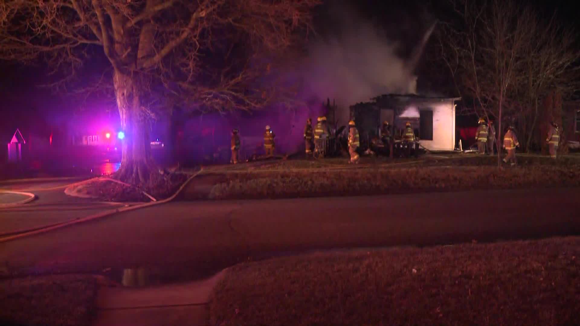 13Raw Scene video from Winterset house fire