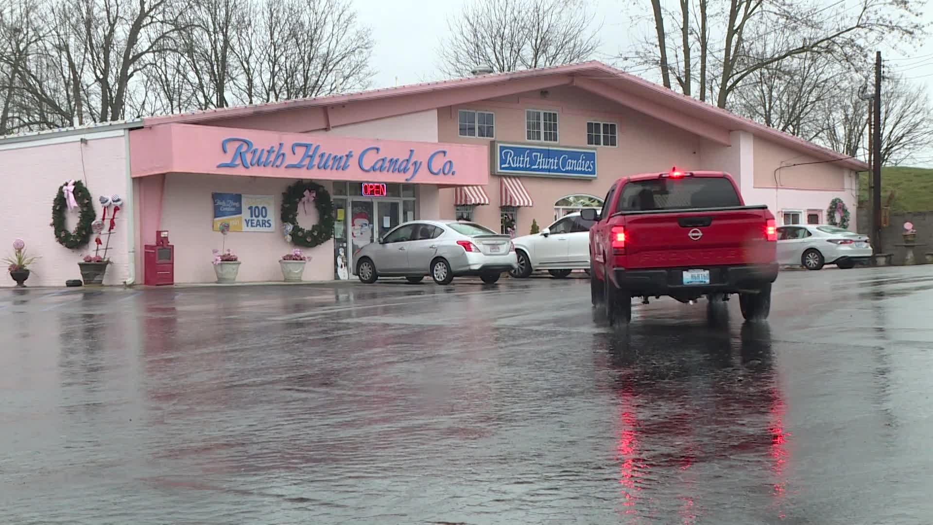 Kentucky’s Ruth Hunt Candies: Home of the Blue Monday bar – FOX 56 News